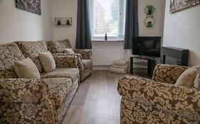 Moon Cottage, 3 Bedroom Property